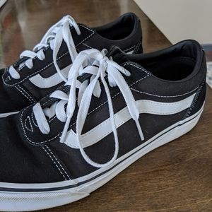 Vans Shoes Women's Size 9